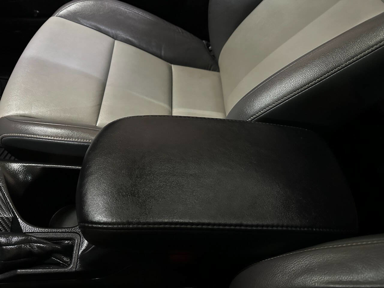 Used 2014 Toyota RAV4 Limited w/ Technology Package image 54