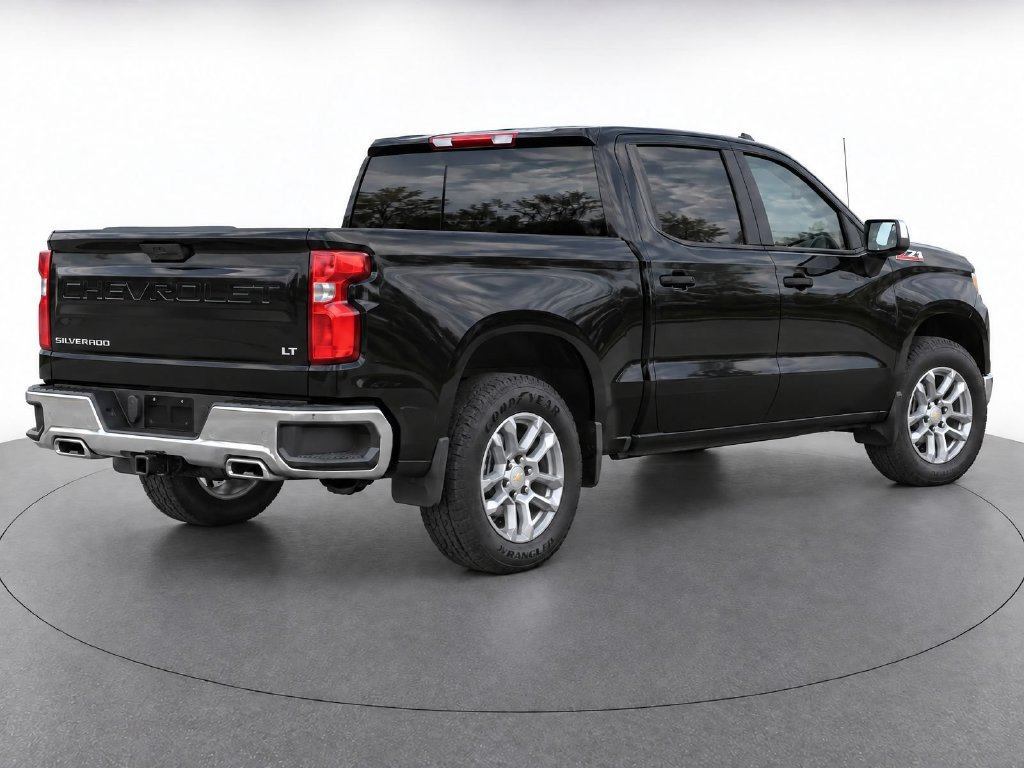 Used 2023 Chevrolet Silverado 1500 LT AWD/4WD image 6