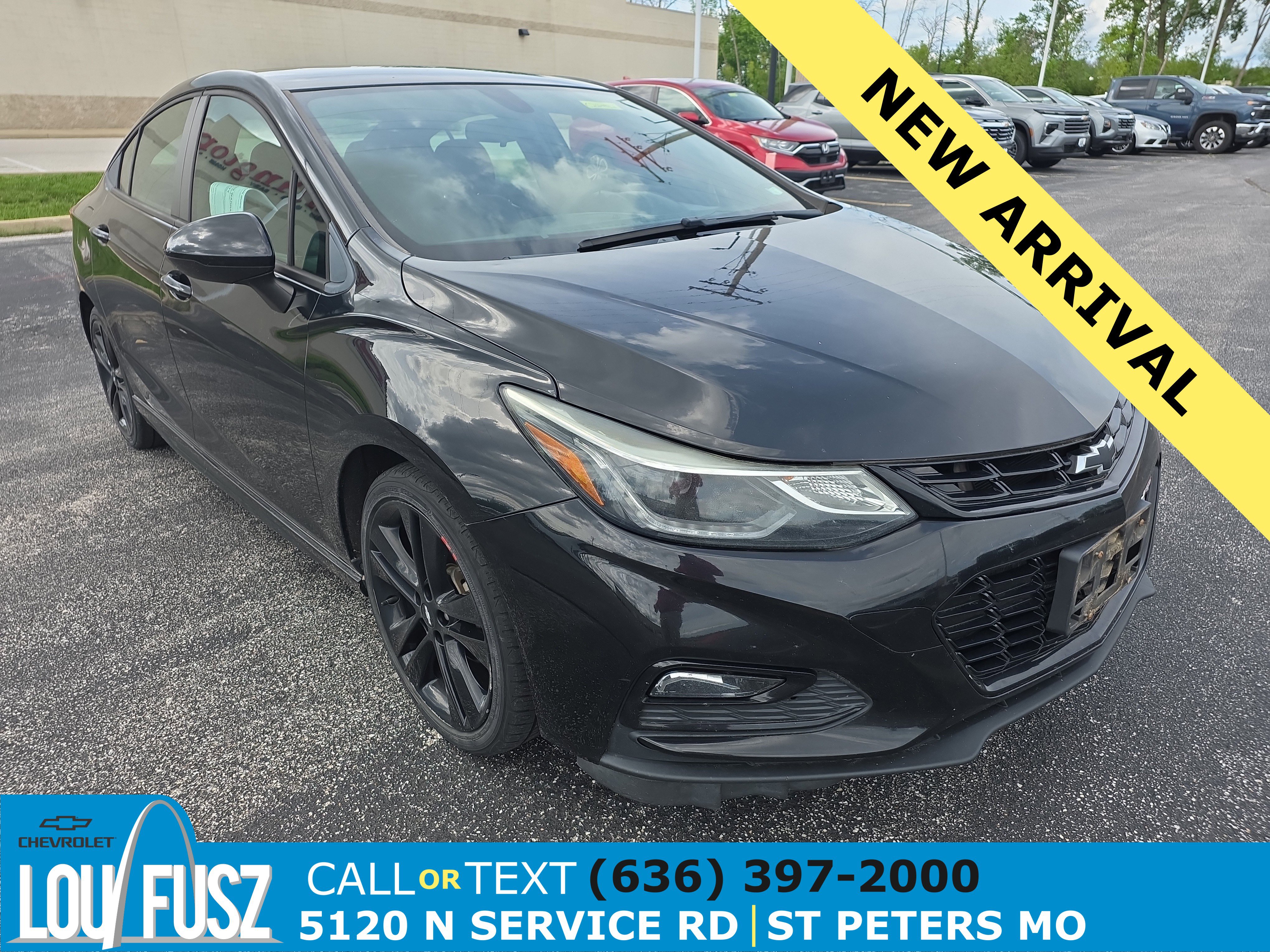 Used 2018 Chevrolet Cruze LT w/ Sun And Sound Package FWD image 1
