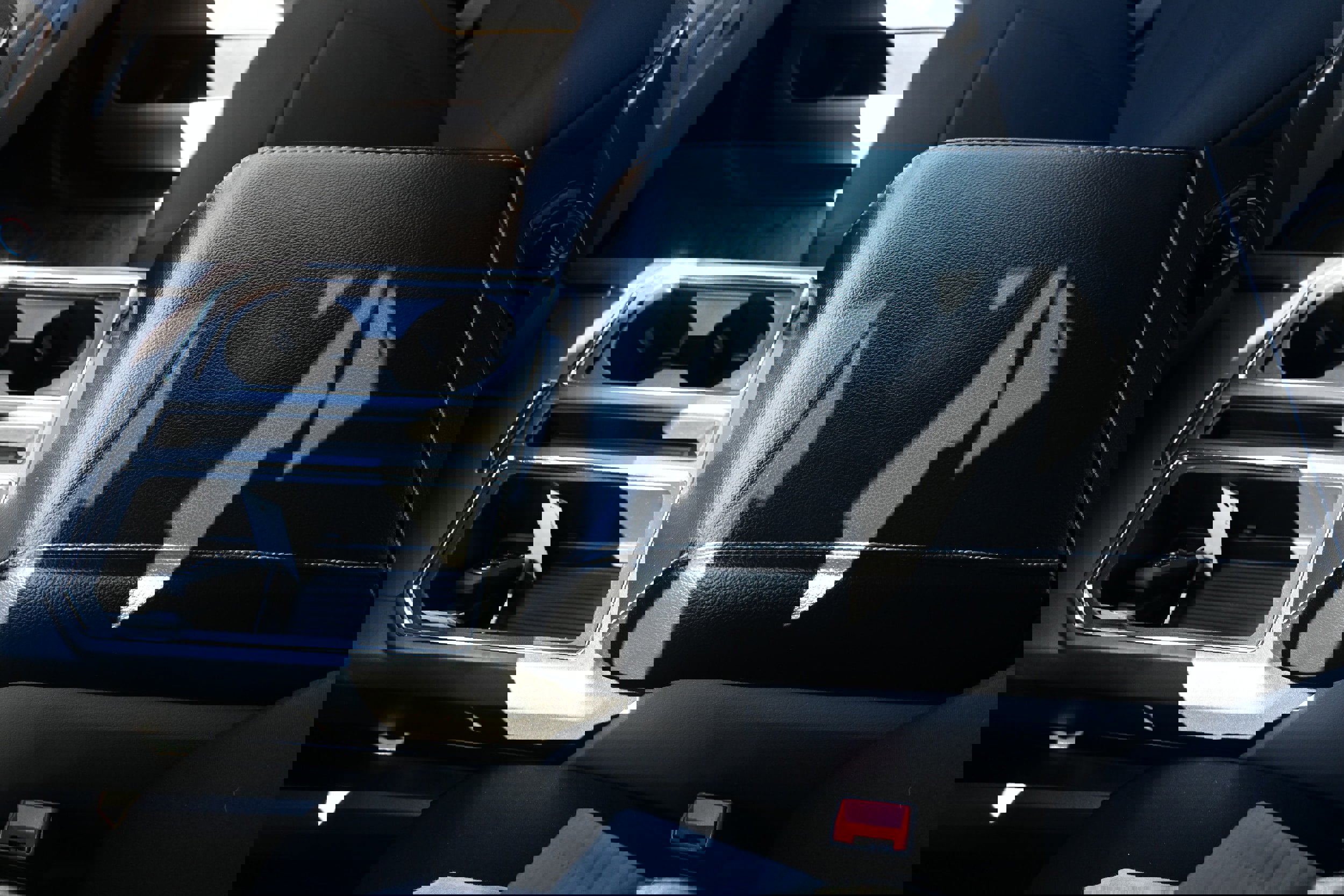 Used 2019 Ford F150 XLT w/ Equipment Group 302A Luxury image 16