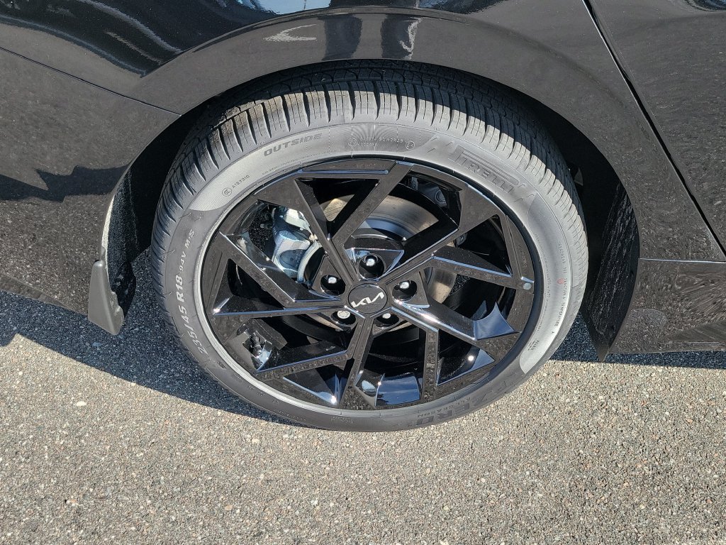 New 2027 Kia K5 GT-Line image 38