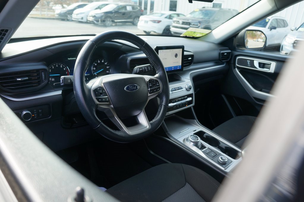 Used 2022 Ford Explorer XLT w/ Class IV Trailer Tow Package image 13