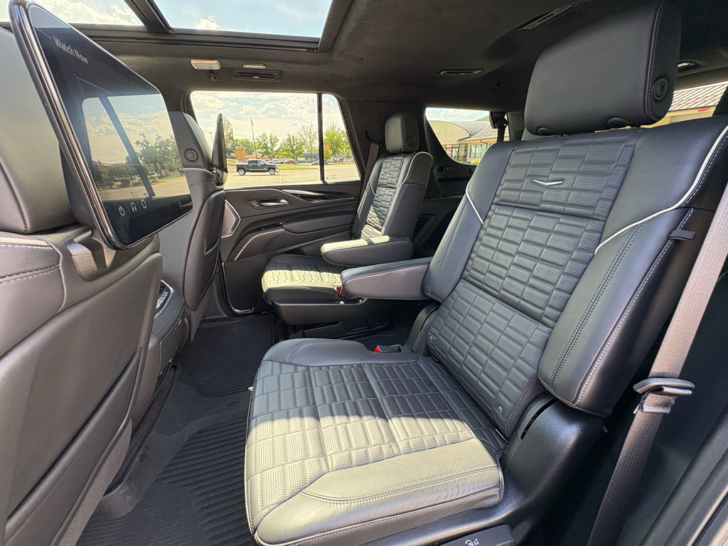 Used 2024 Cadillac Escalade V w/ LPO, ONYX Package AWD/4WD image 21