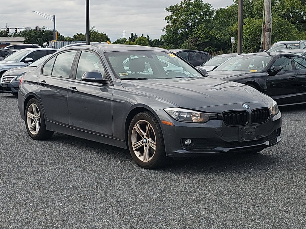 Used 2015 BMW 320i xDrive Sedan AWD/4WD image 1