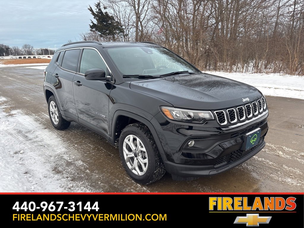 Used 2025 Jeep Compass Latitude w/ Sun & Sound Group image 7