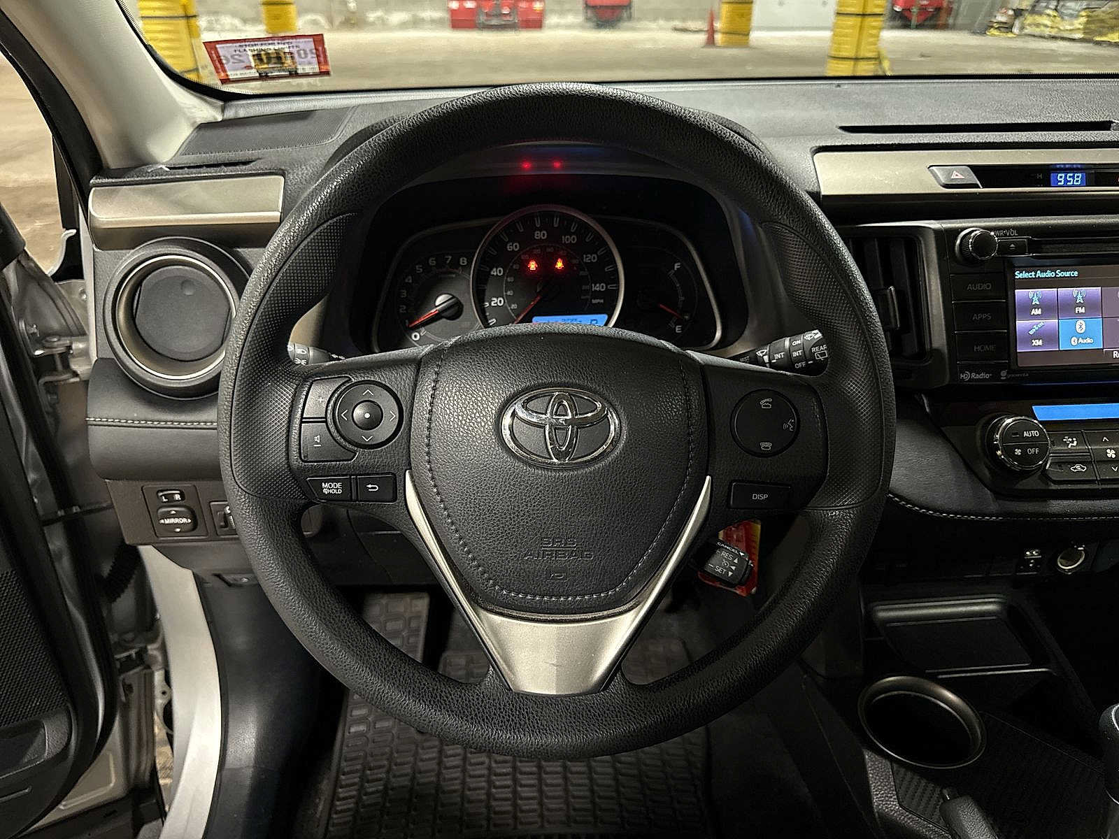 Used 2015 Toyota RAV4 XLE AWD/4WD image 18