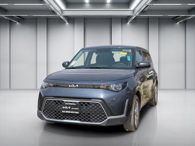 Certified 2025 Kia Soul LX w/ LX Technology Package FWD image 3