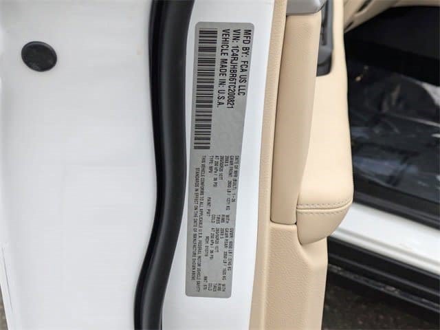 New 2026 Jeep Grand Cherokee Limited w/ Luxury Tech Group II AWD/4WD image 33