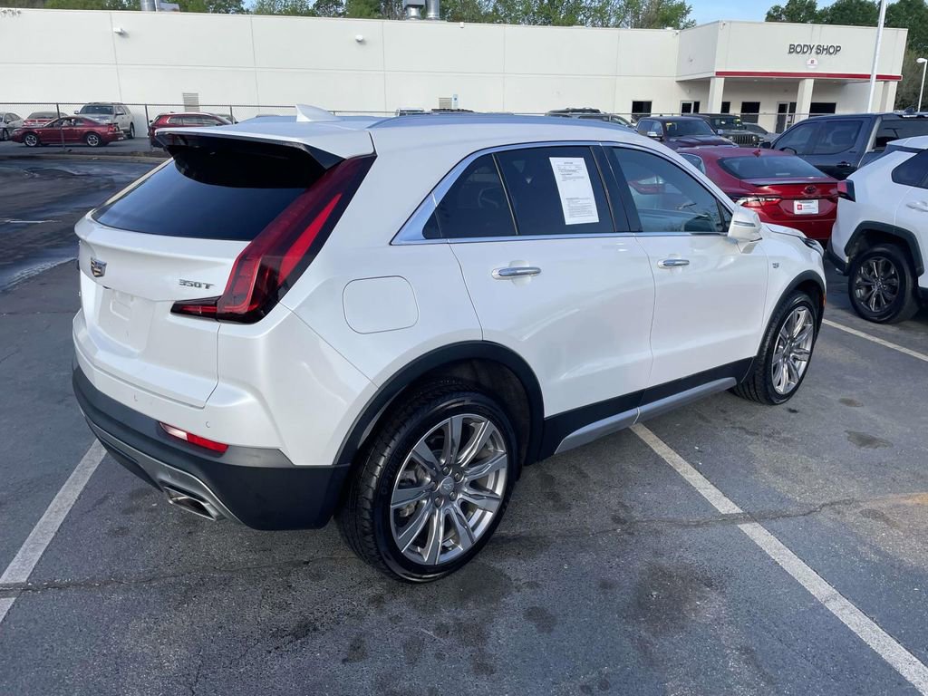 Used 2021 Cadillac XT4 Premium Luxury w/ Cold Weather Package image 10