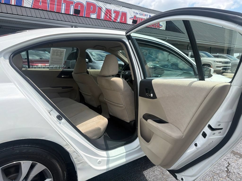 Used 2013 Honda Accord LX image 19