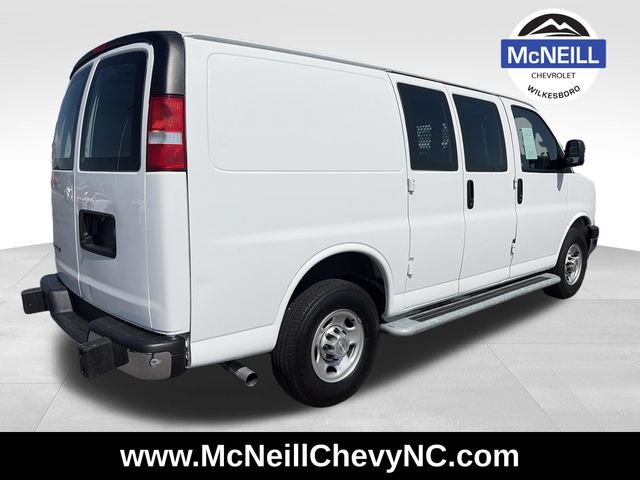 Used 2024 Chevrolet Express 2500 w/ Driver Convenience Package RWD image 8