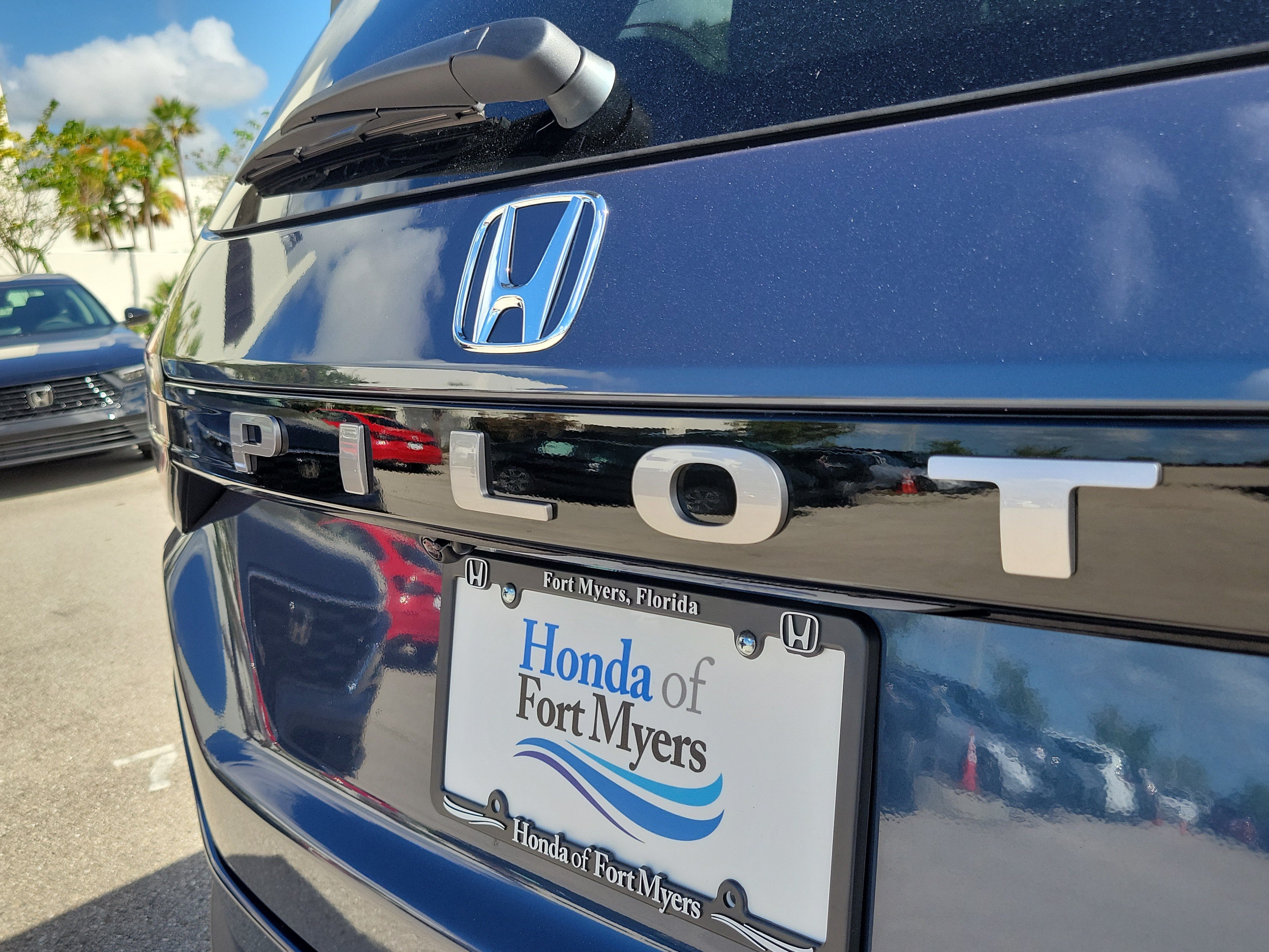 New 2026 Honda Pilot EX-L image 7