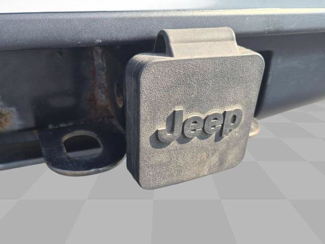 Used 2020 Jeep Grand Cherokee Altitude AWD/4WD image 29