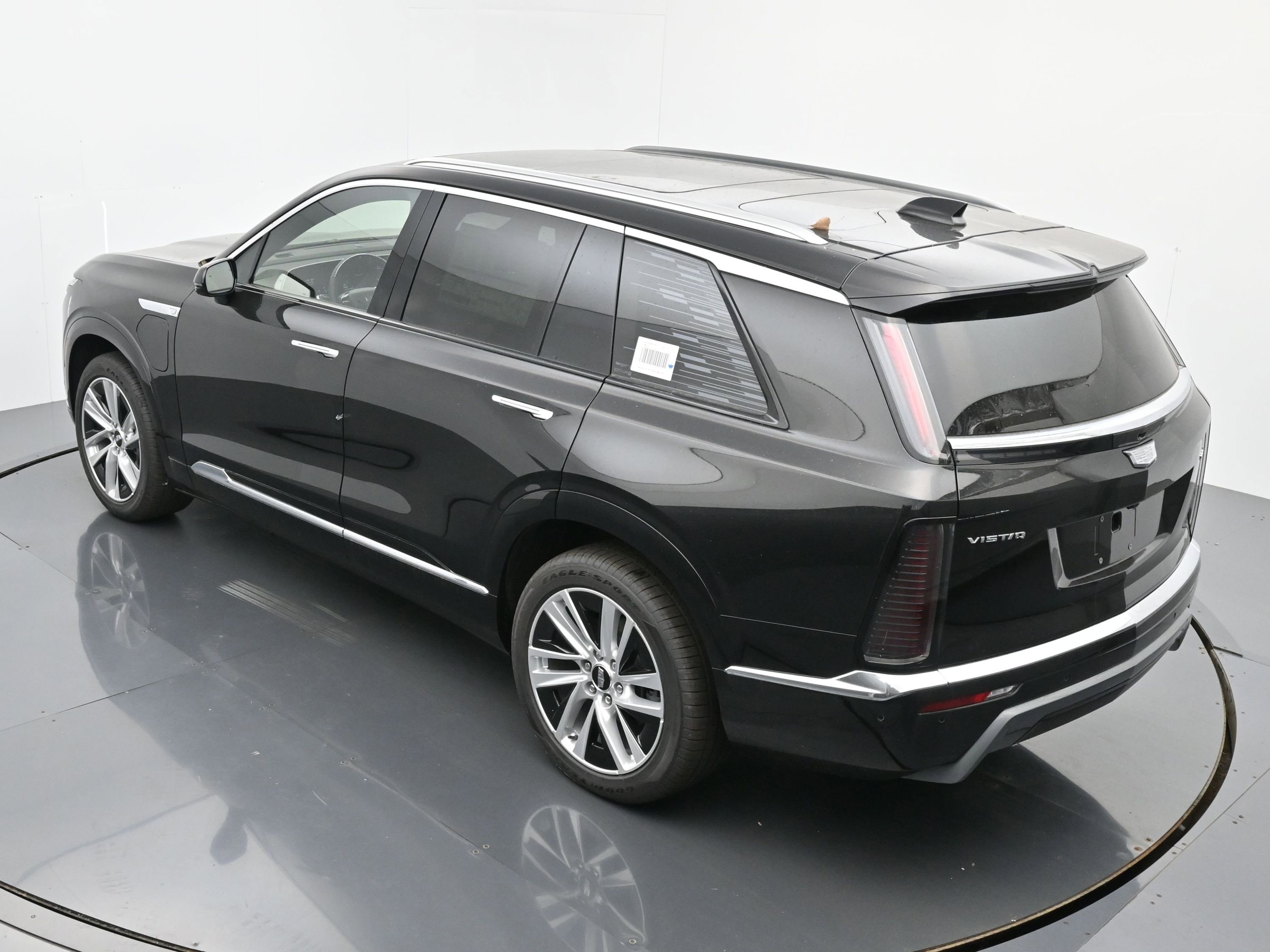 New 2026 Cadillac Vistiq Luxury w/ LPO, Floor Liner Package image 25