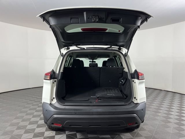 Used 2021 Nissan Rogue S image 46