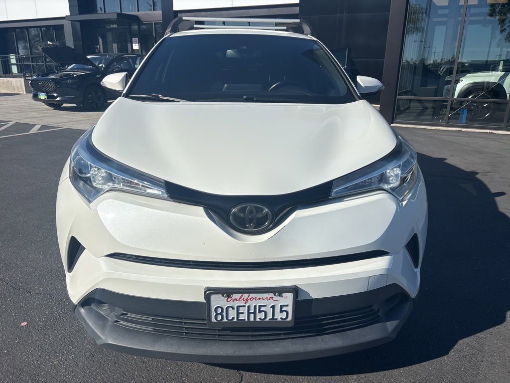 Used 2018 Toyota C-HR XLE image 3