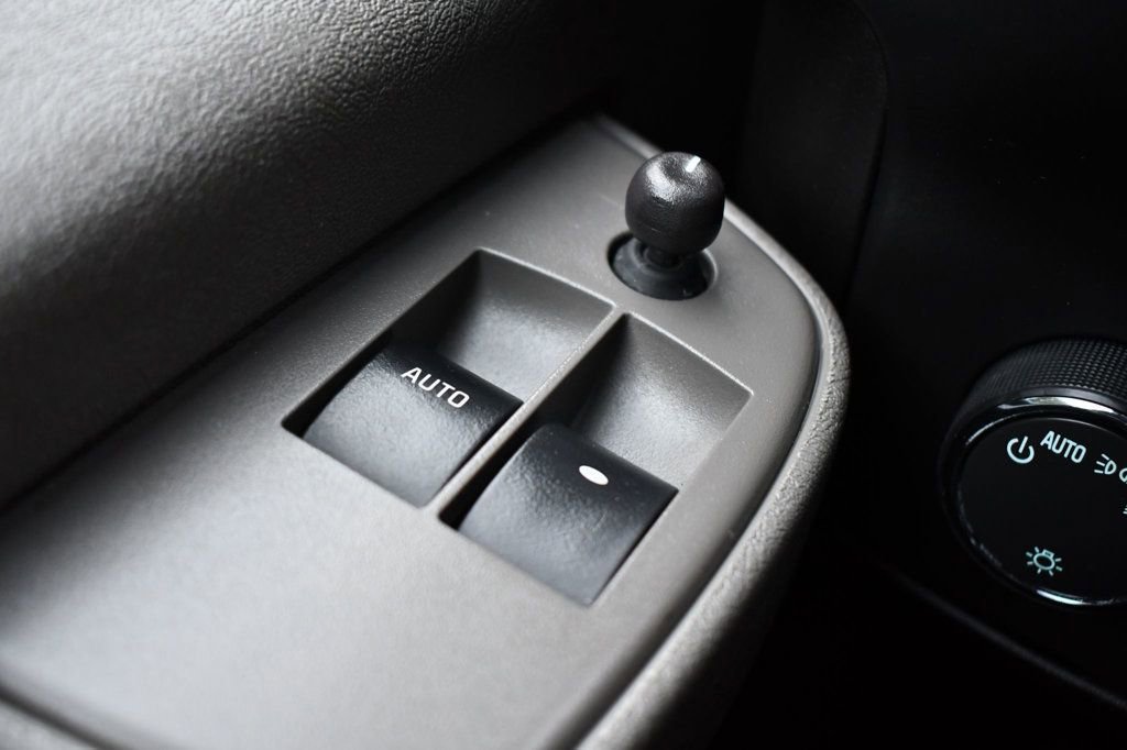 Used 2022 Chevrolet Express 3500 LS image 21