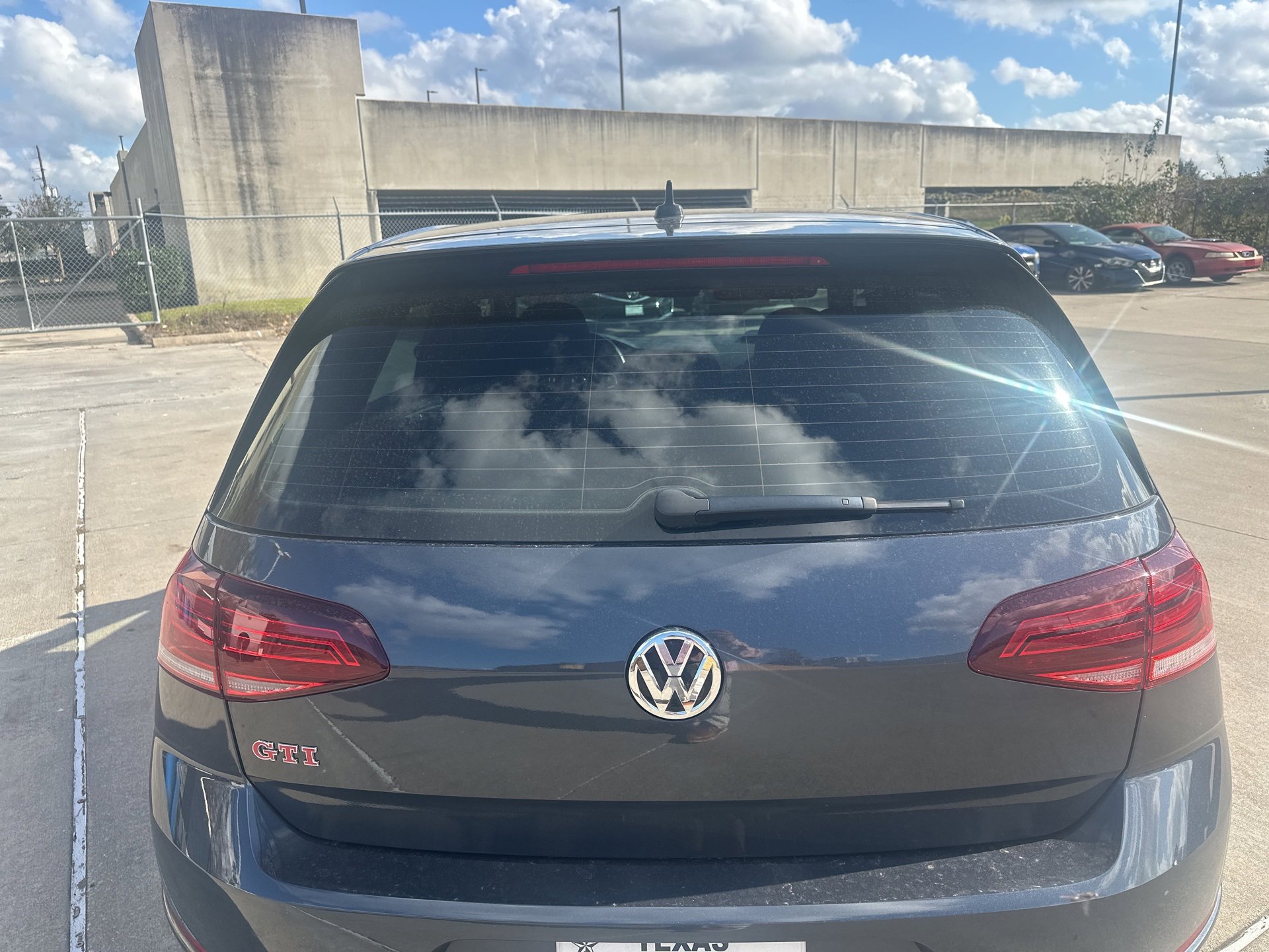 Used 2019 Volkswagen Golf 2.0T S image 6