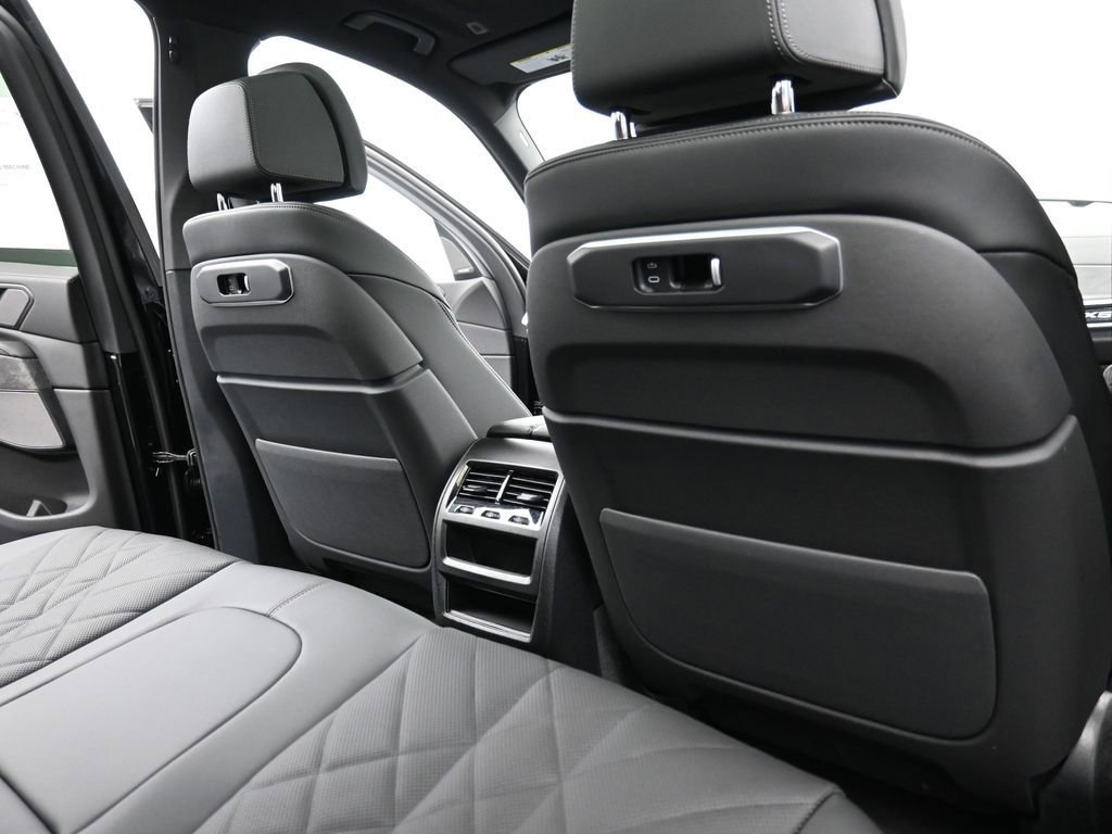 New 2026 BMW X5 xDrive40i w/ Premium Package image 18