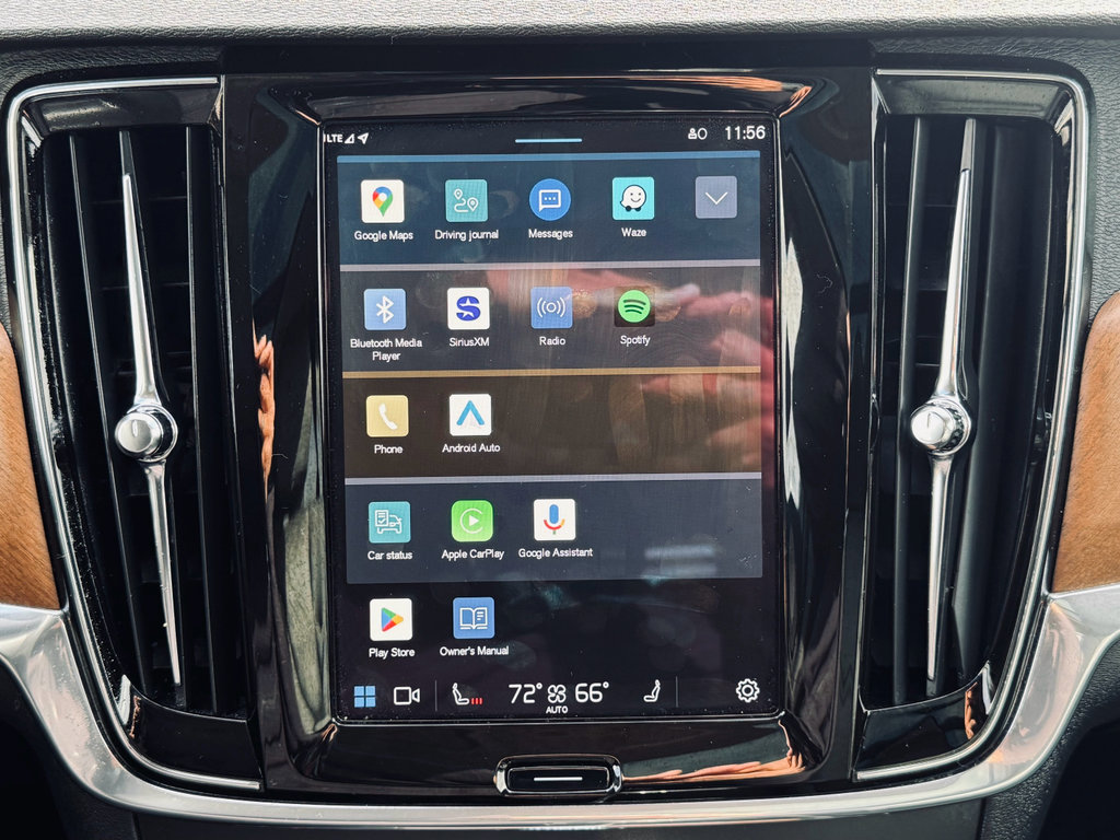 Used 2022 Volvo S90 B6 Momentum image 14