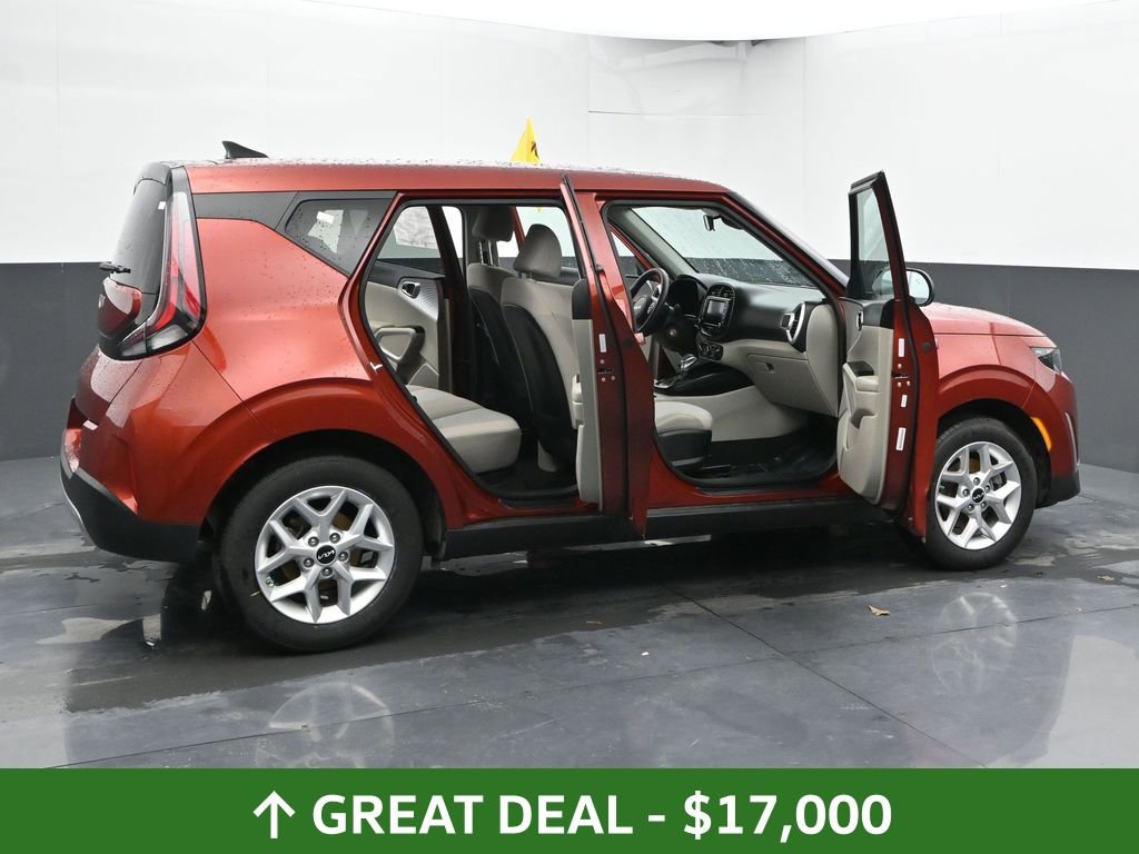 Used 2025 Kia Soul LX w/ LX Technology Package image 63
