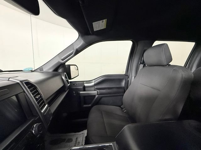 Used 2016 Ford F150 XLT w/ Equipment Group 302A Luxury AWD/4WD image 20