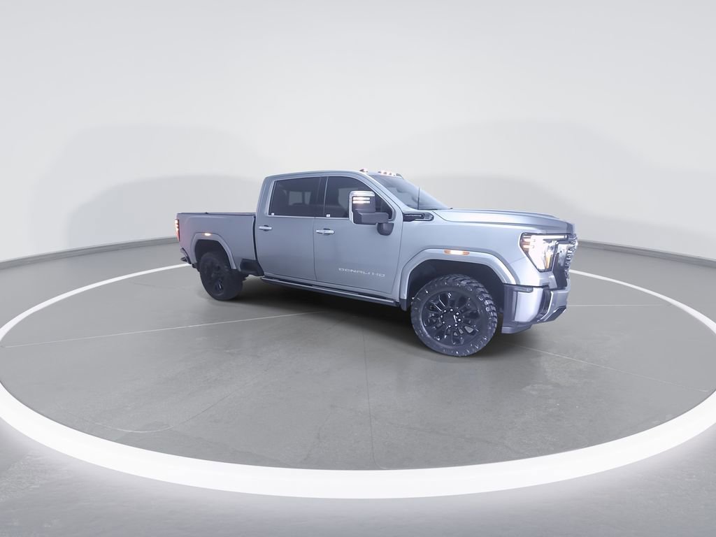 Used 2024 GMC Sierra 2500 Denali Ultimate AWD/4WD image 3