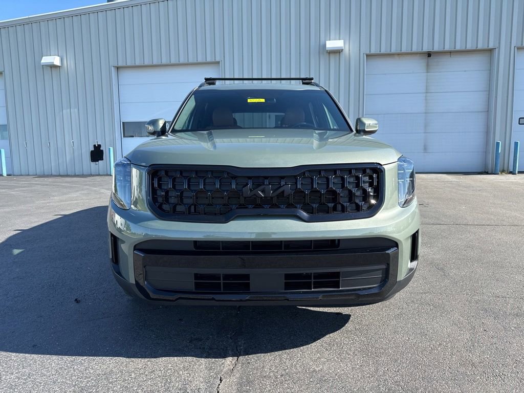Used 2025 Kia Telluride EX X-Line AWD/4WD image 2