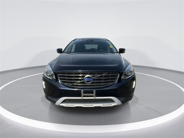 Used 2017 Volvo XC60 T5 Dynamic w/ Preferred Option Package image 3