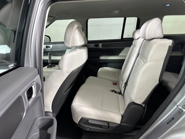 Used 2024 Hyundai Santa Fe SE image 25