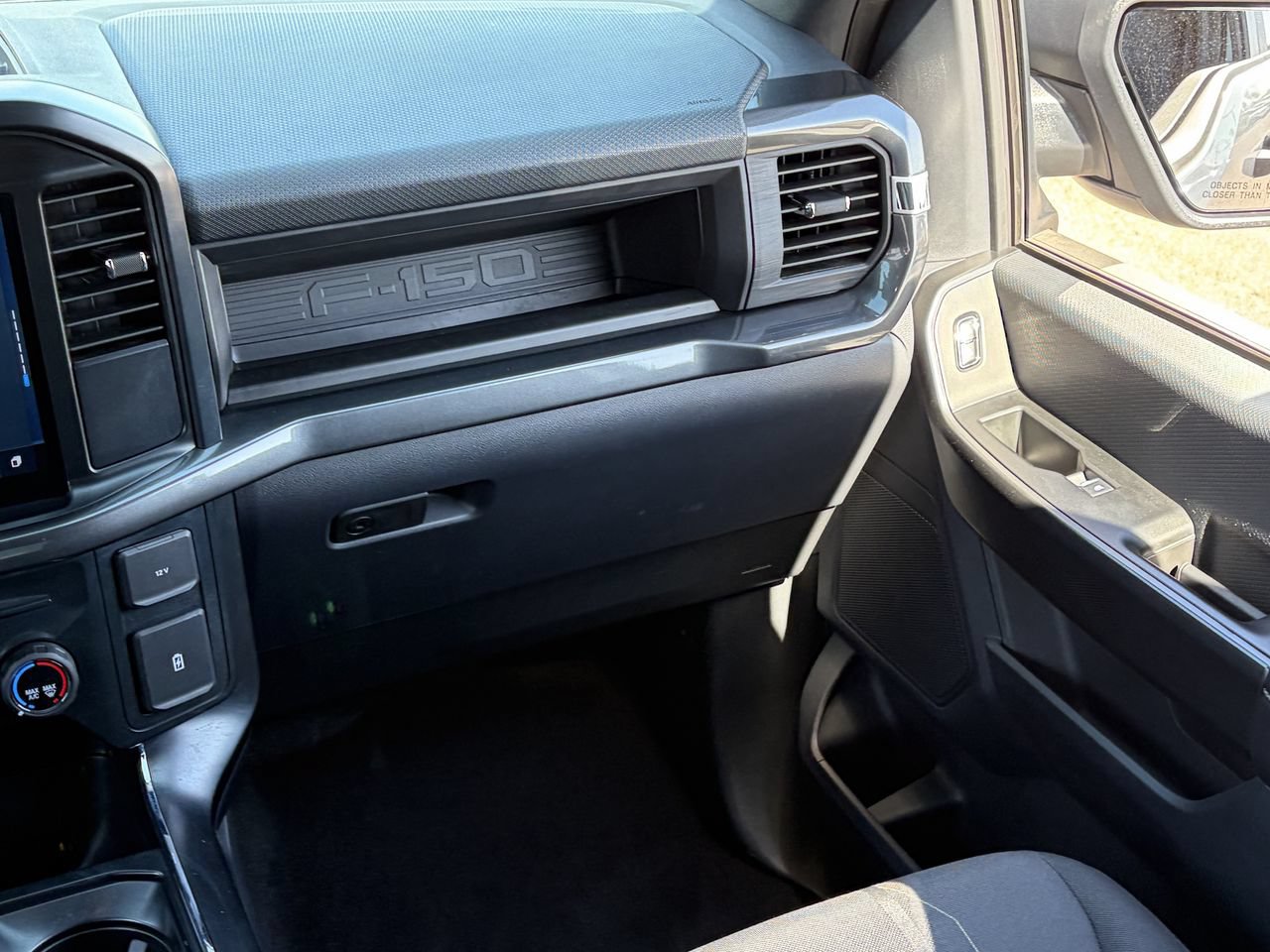Used 2025 Ford F150 STX w/ Equipment Group 200A RWD image 18