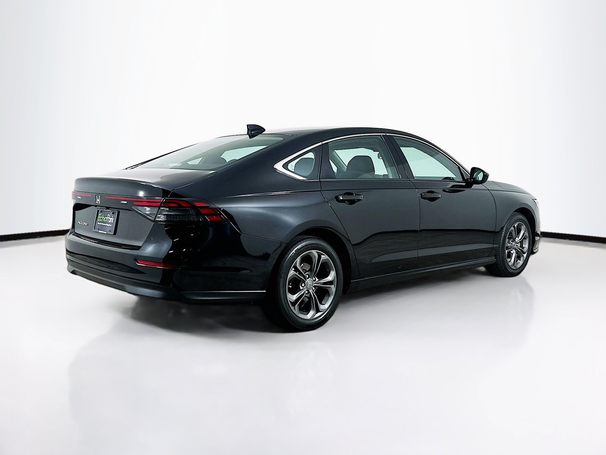 Used 2024 Honda Accord EX image 9