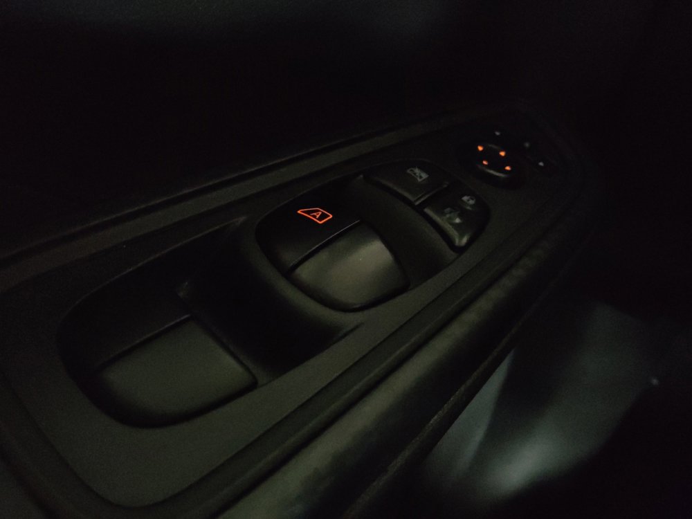 Used 2024 Nissan Versa S w/ Trunk Package FWD image 27