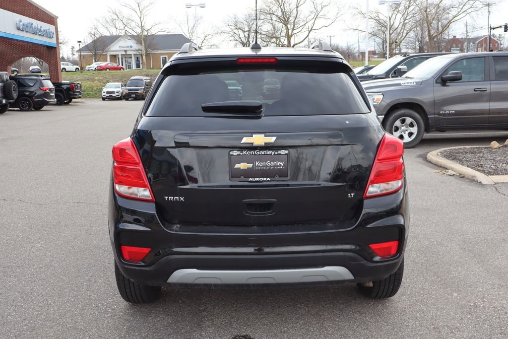 Used 2019 Chevrolet Trax LT w/ LT Convenience Package image 27