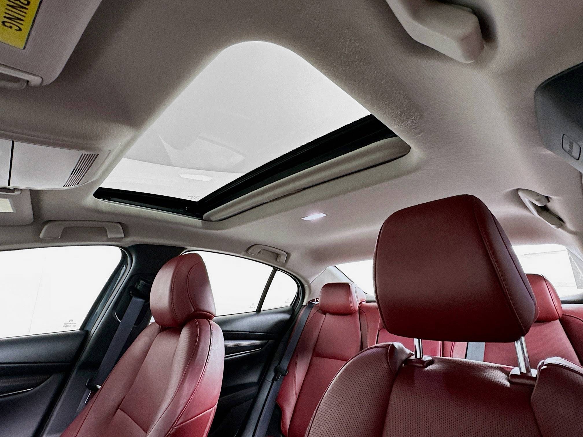 Used 2024 MAZDA MAZDA3 s image 24