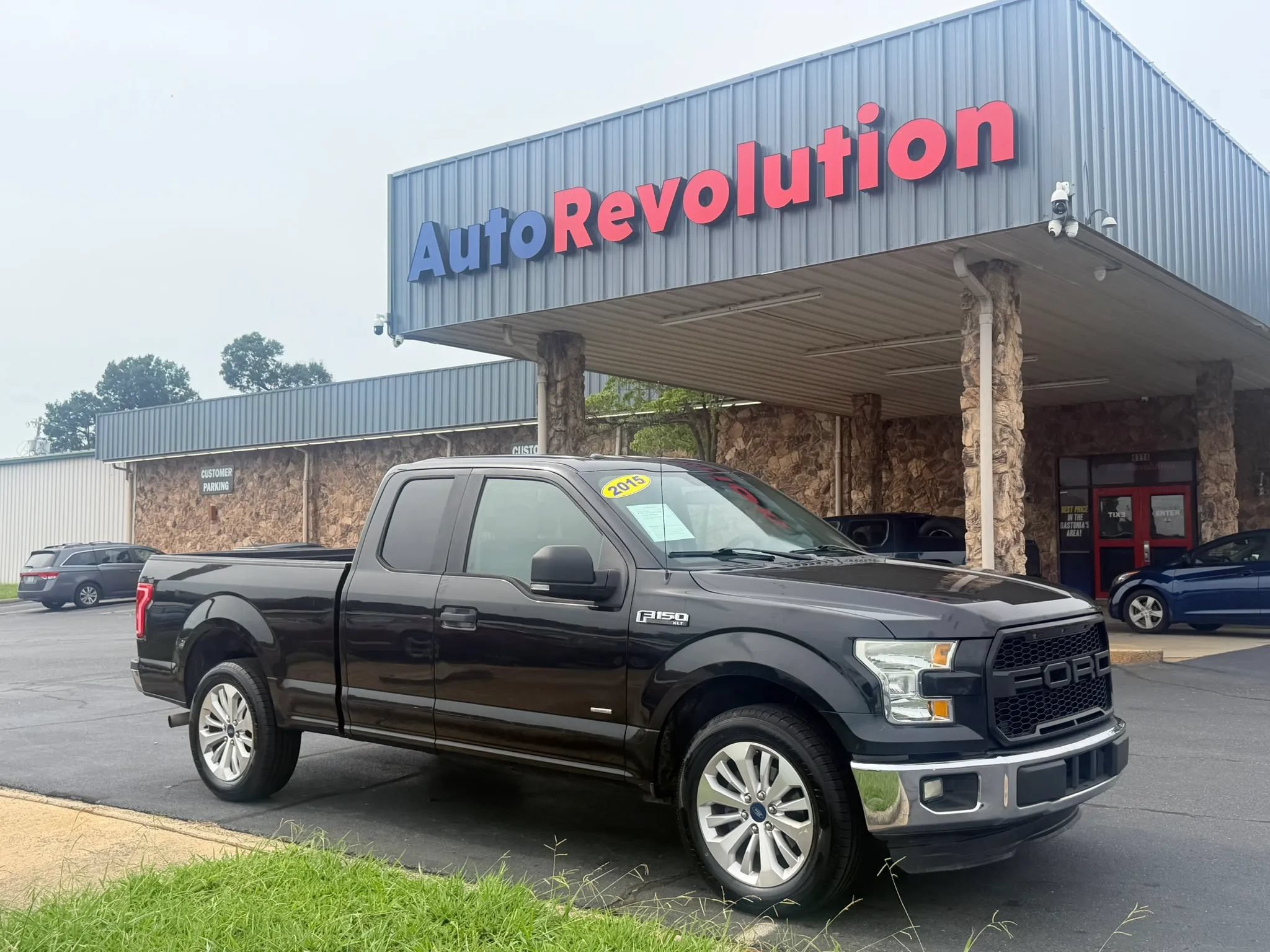 Used 2015 Ford F150 XLT w/ Equipment Group 301A Mid