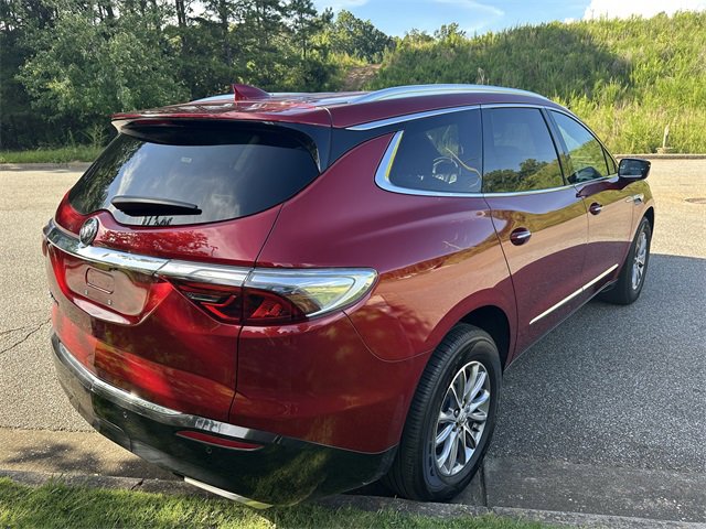 Used 2024 Buick Enclave Premium image 5