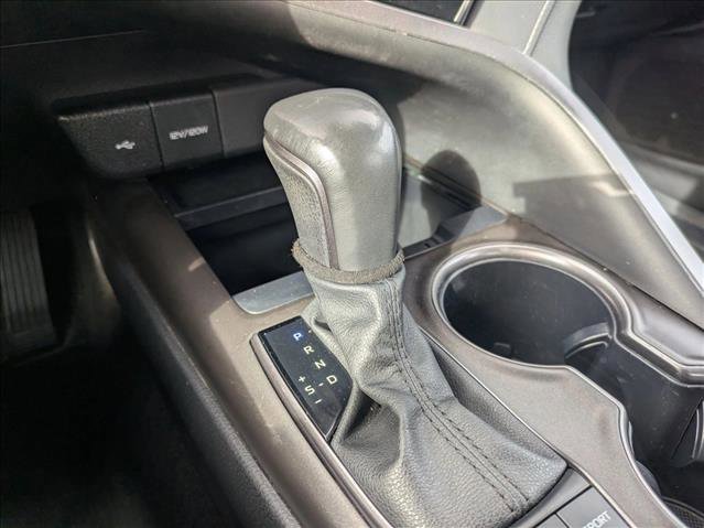 Used 2024 Toyota Camry SE image 11