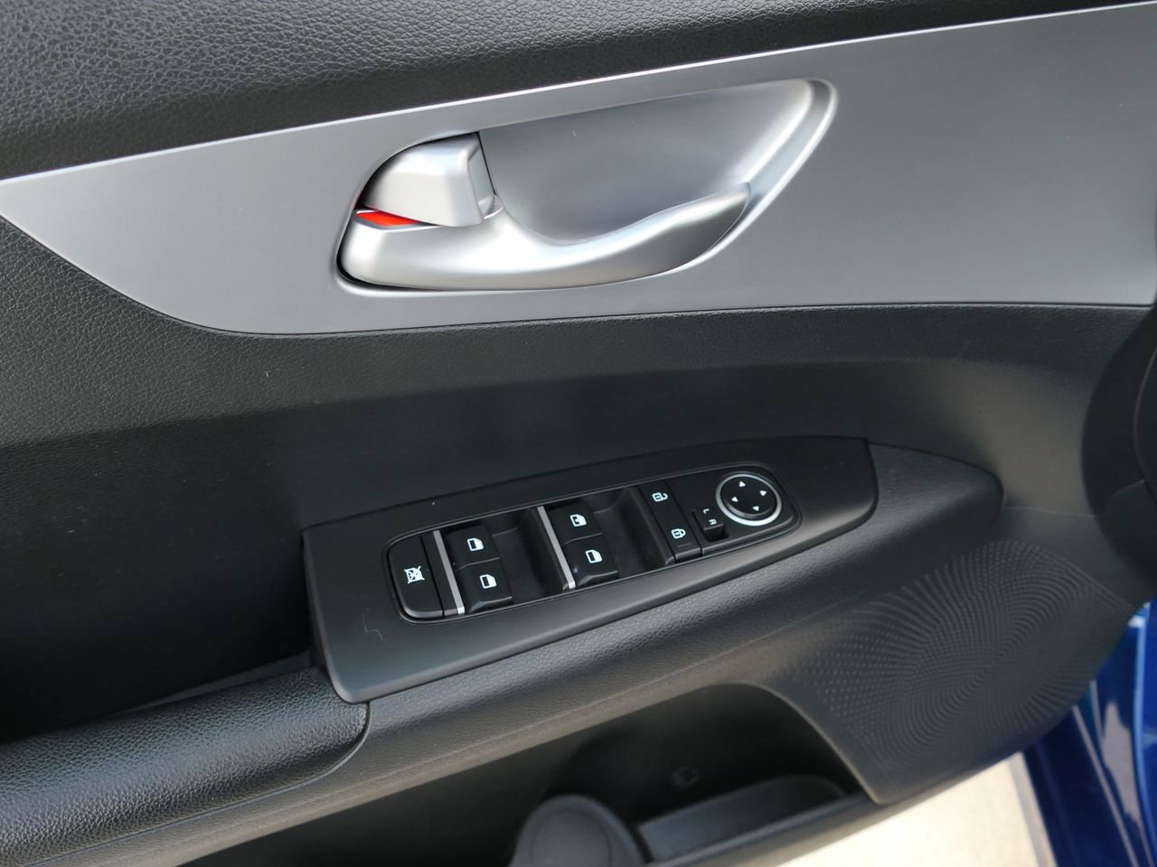 Used 2022 Kia Forte LXS image 14