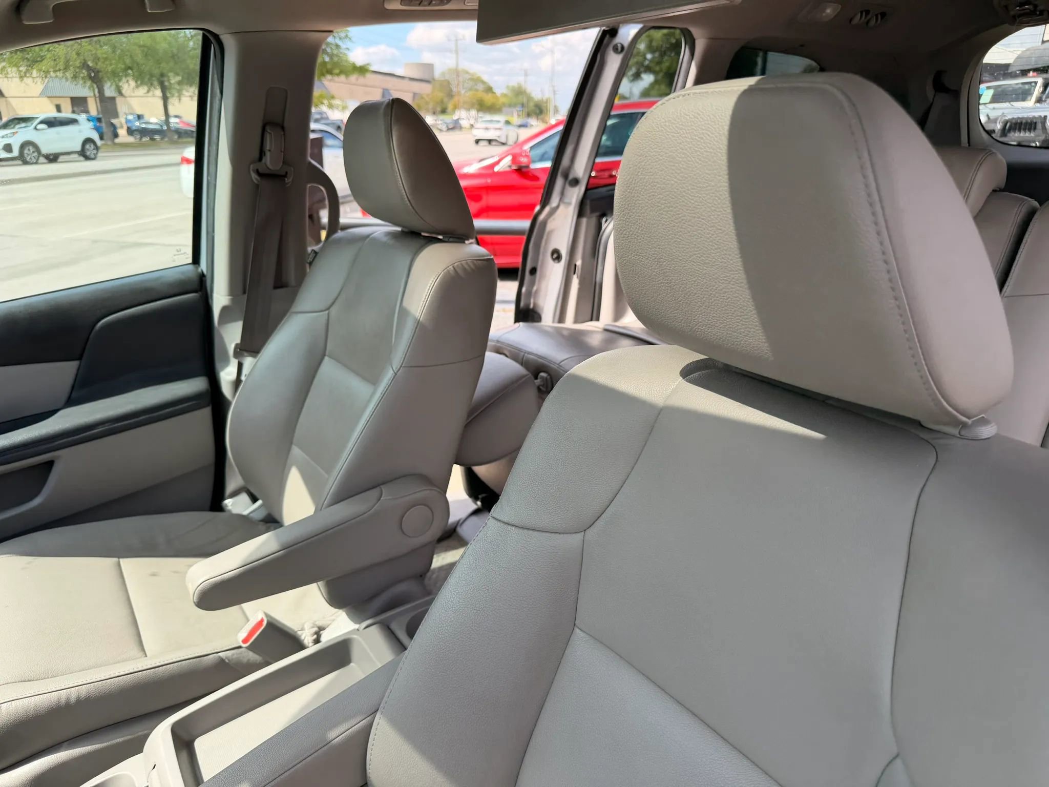 Used 2016 Honda Odyssey Touring image 10