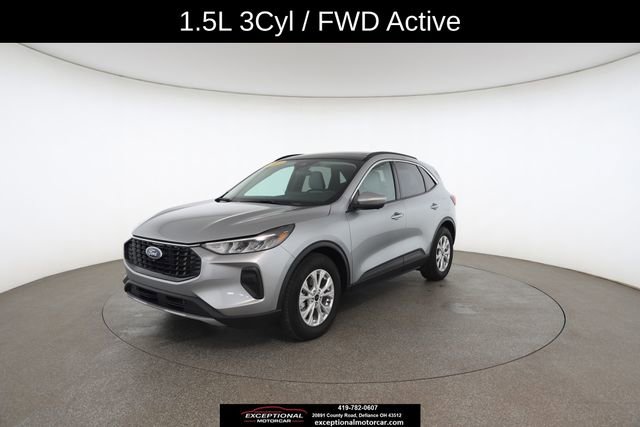 Used 2023 Ford Escape Active w/ Tech Pack #2 FWD image 2