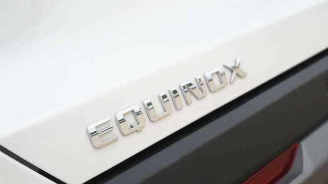 Used 2026 Chevrolet Equinox LT FWD image 13