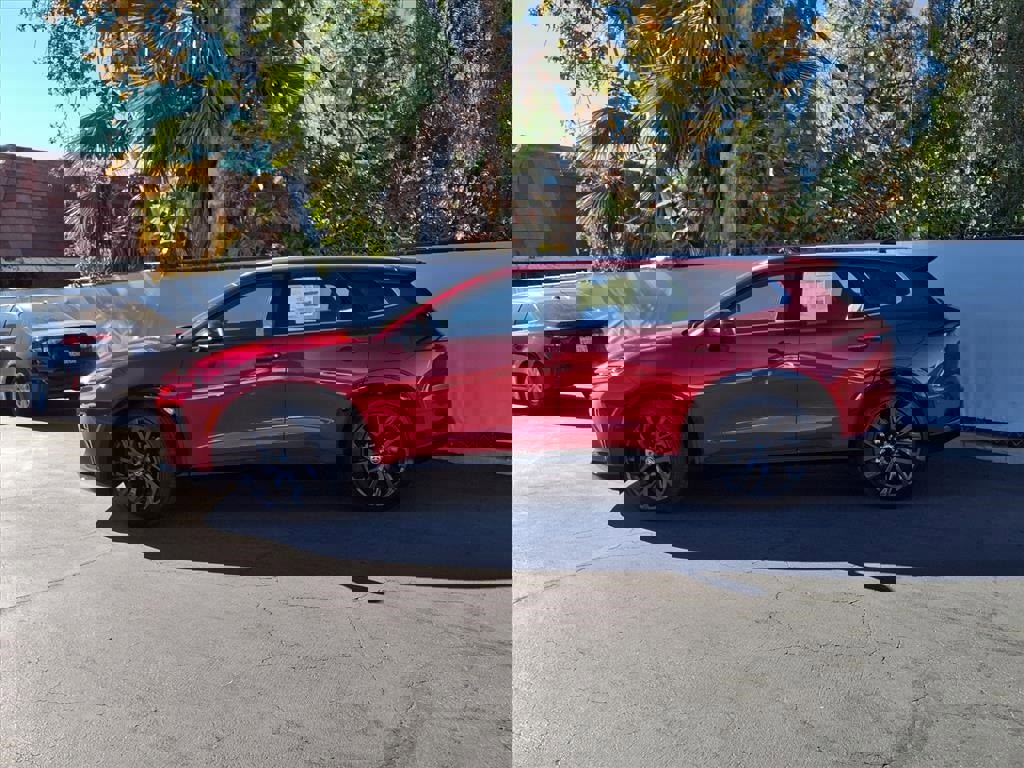 New 2025 Toyota Crown Signia image 3