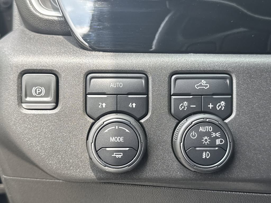 Used 2022 Chevrolet Silverado 1500 RST w/ Protection Package AWD/4WD image 36