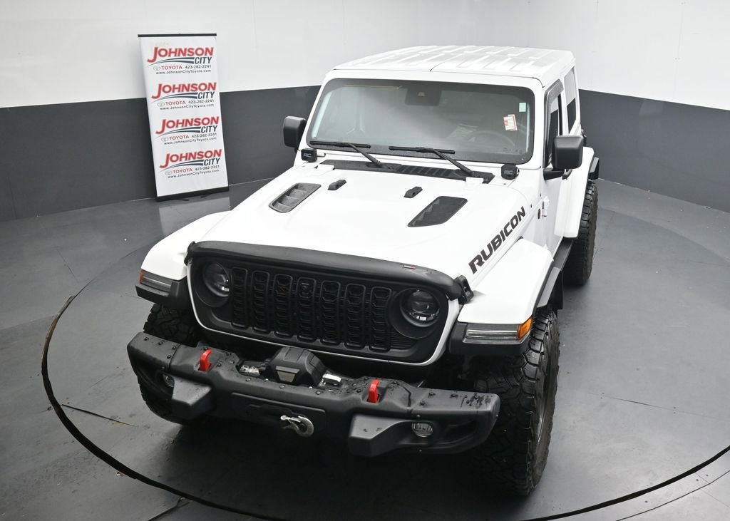 Used 2024 Jeep Wrangler Rubicon AWD/4WD image 24
