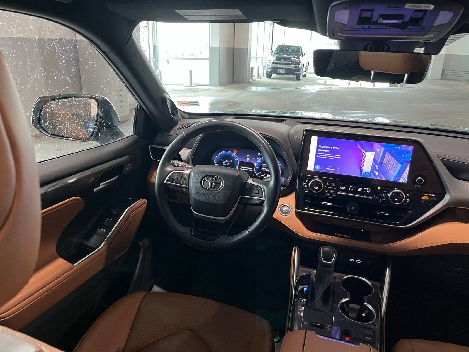 Used 2023 Toyota Highlander Platinum image 40