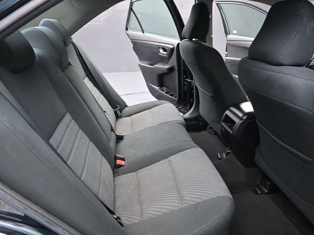Used 2016 Toyota Camry LE image 20