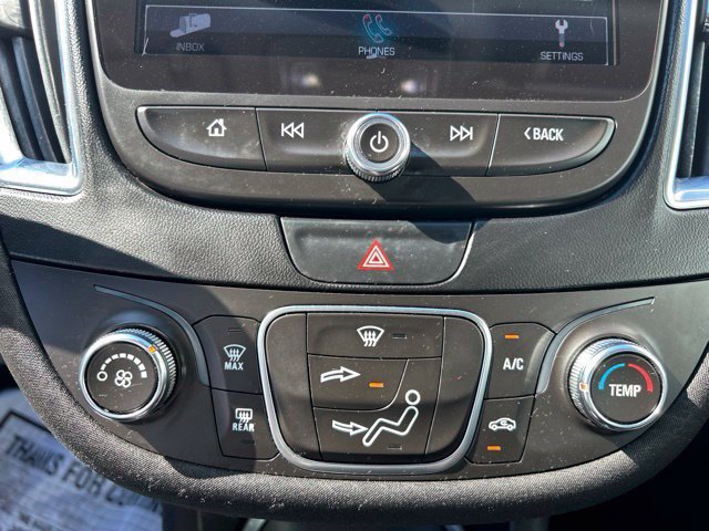 Used 2017 Chevrolet Malibu LT FWD image 29