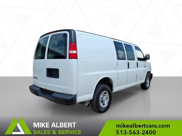 Used 2020 Chevrolet Express 2500 w/ Driver Convenience Package RWD image 7