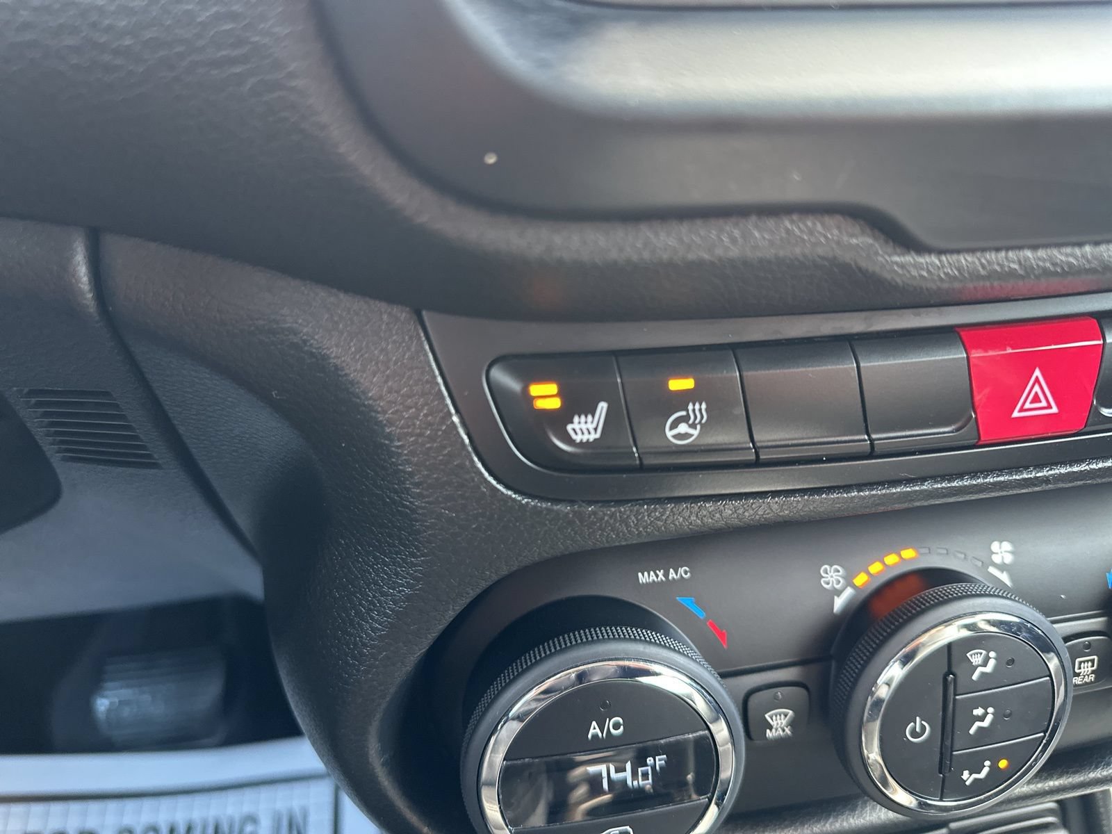 Used 2016 Jeep Renegade Limited AWD/4WD image 55